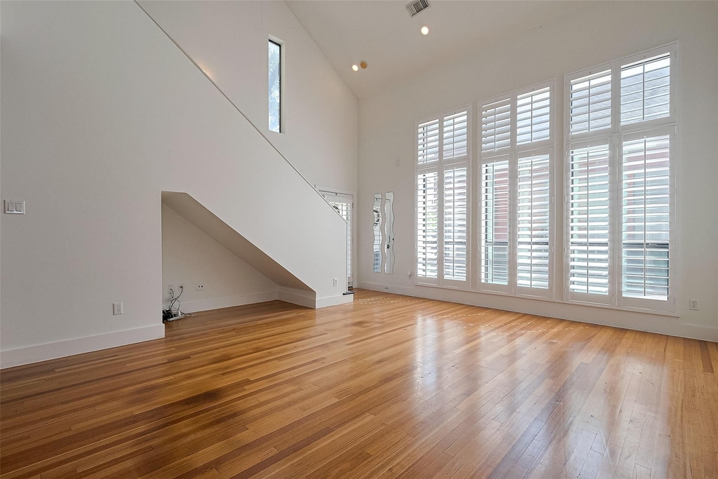4331 Eigel Street - Photo 6