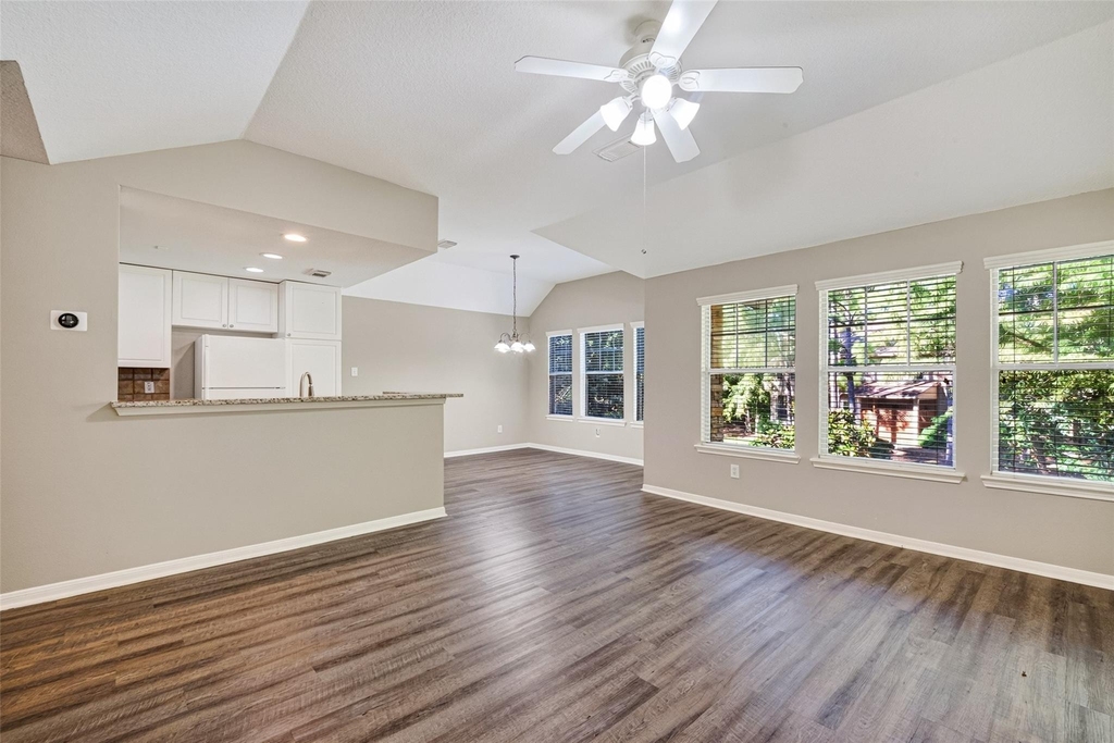 77 Woodlily Pl - Photo 4