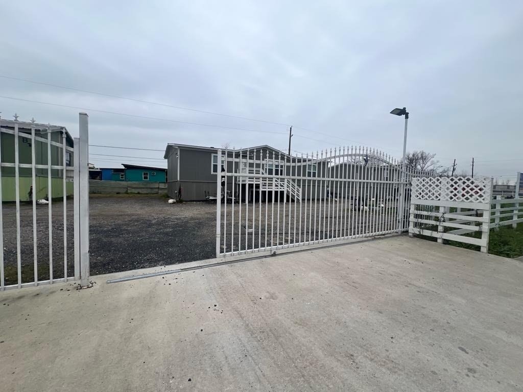 3234 Bobbie Street - Photo 3