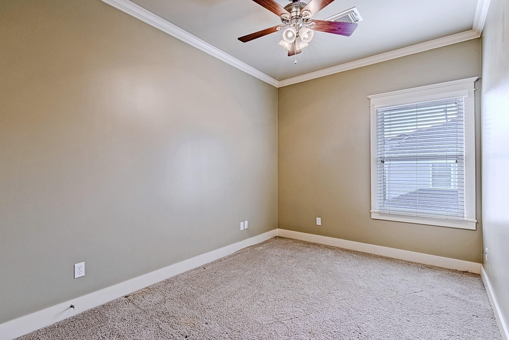 1425 Prince Street - Photo 18