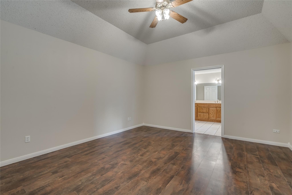 2460 Pebblebrook Circle - Photo 14