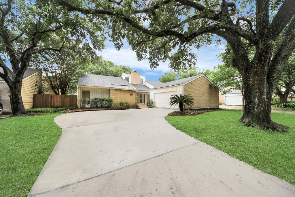 11415 Ella Lee Lane - Photo 0