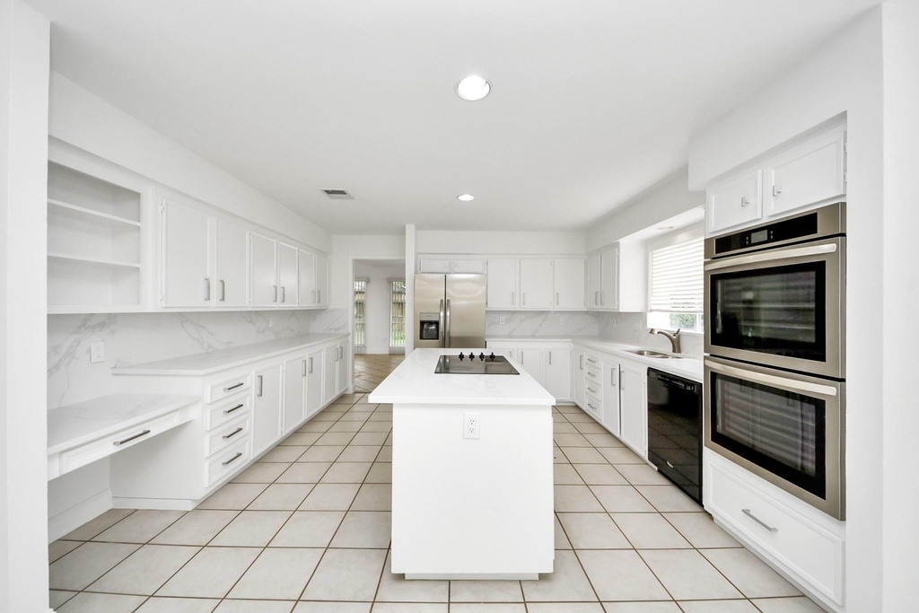 11415 Ella Lee Lane - Photo 9