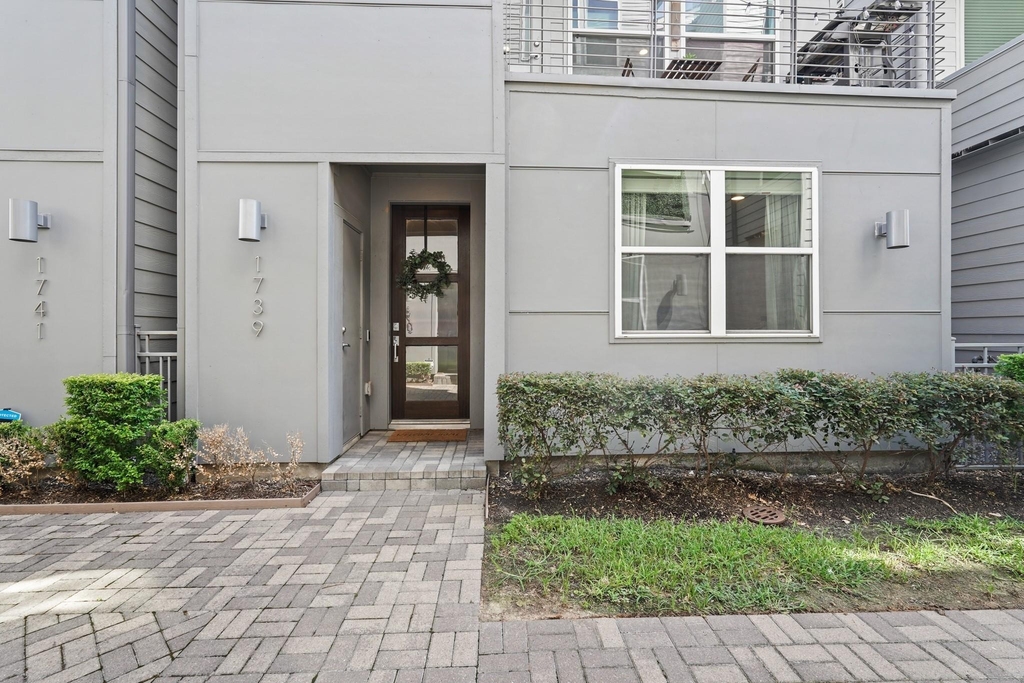 1739 Eado Point Lane - Photo 1