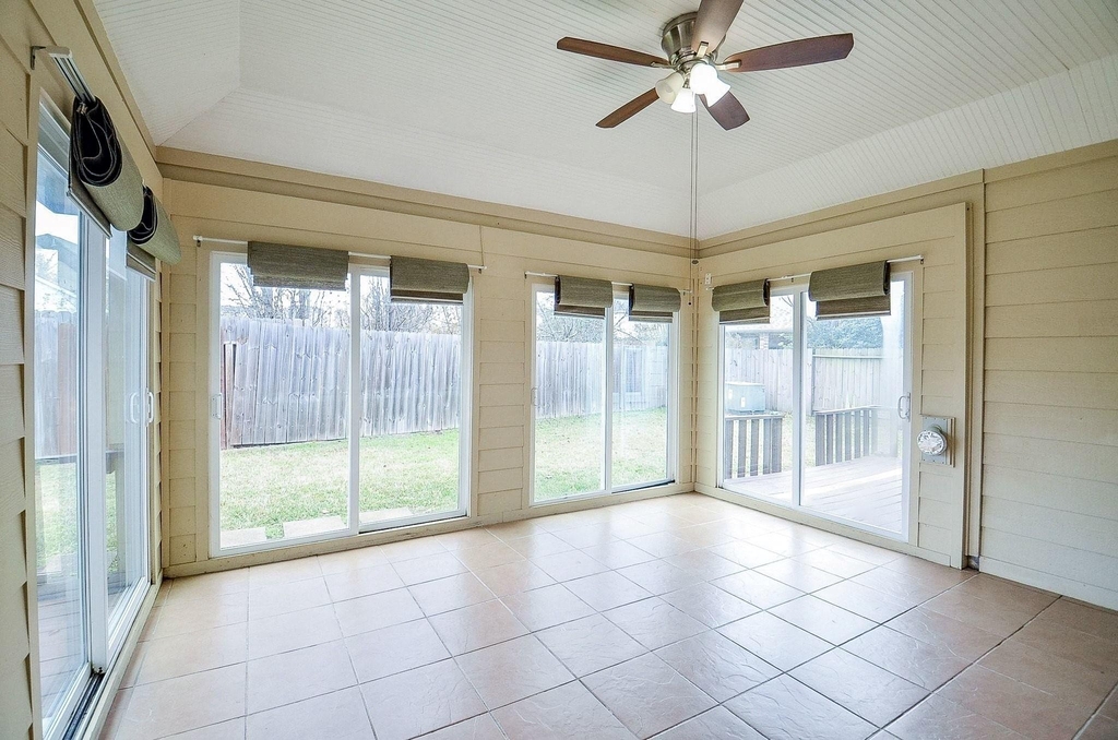 24718 Cobble Canyon Lane - Photo 26