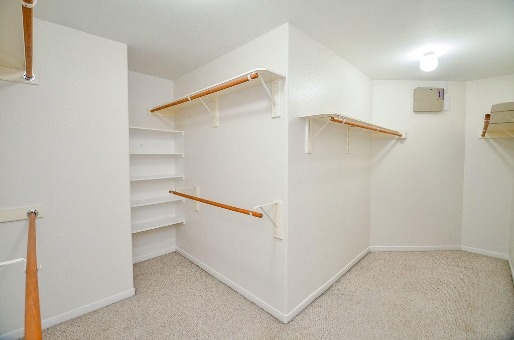 24718 Cobble Canyon Lane - Photo 20