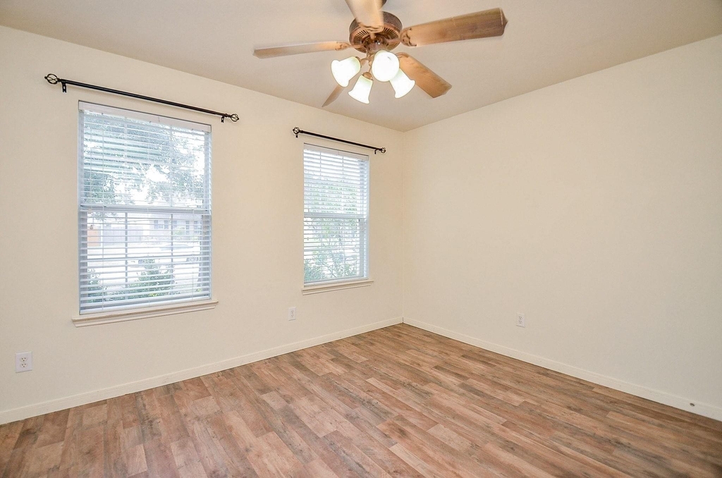 24718 Cobble Canyon Lane - Photo 21