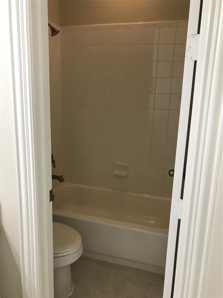 2226 Falcon Brook Drive - Photo 20