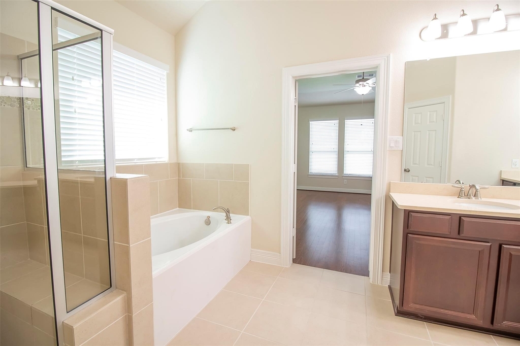 4718 Sabero Lane - Photo 32