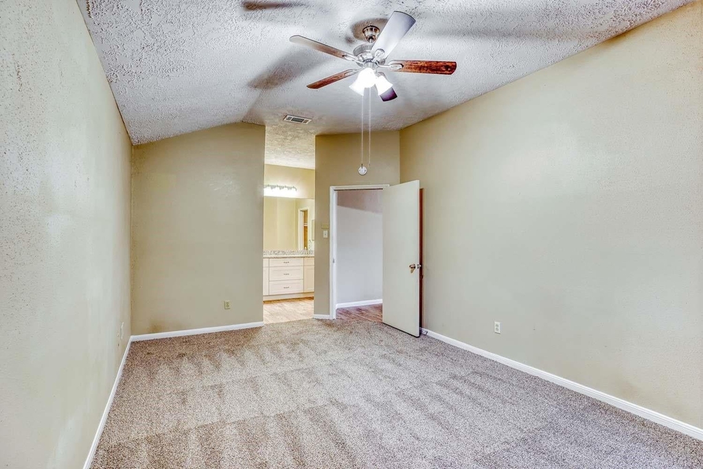 10579 Twilight Moon Drive - Photo 8