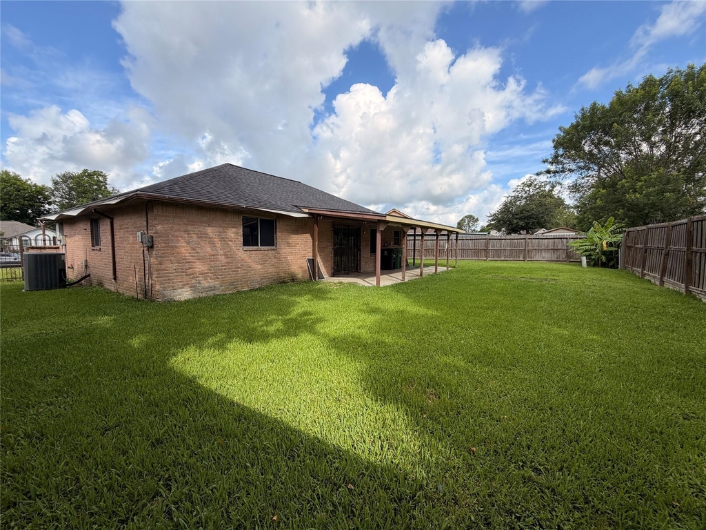 12211 Wessex Drive - Photo 21