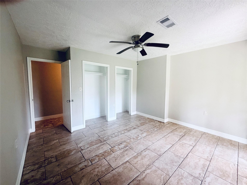 12211 Wessex Drive - Photo 12