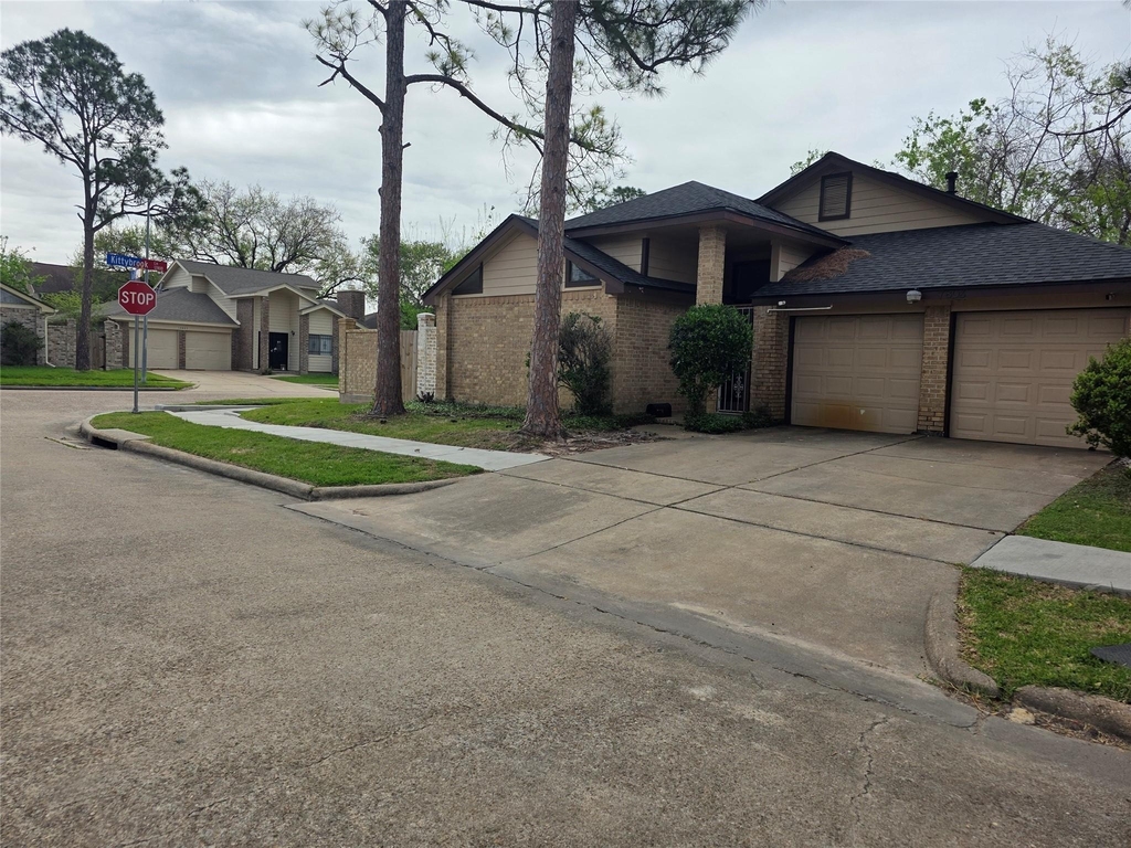 7803 La Rochelle Circle - Photo 5