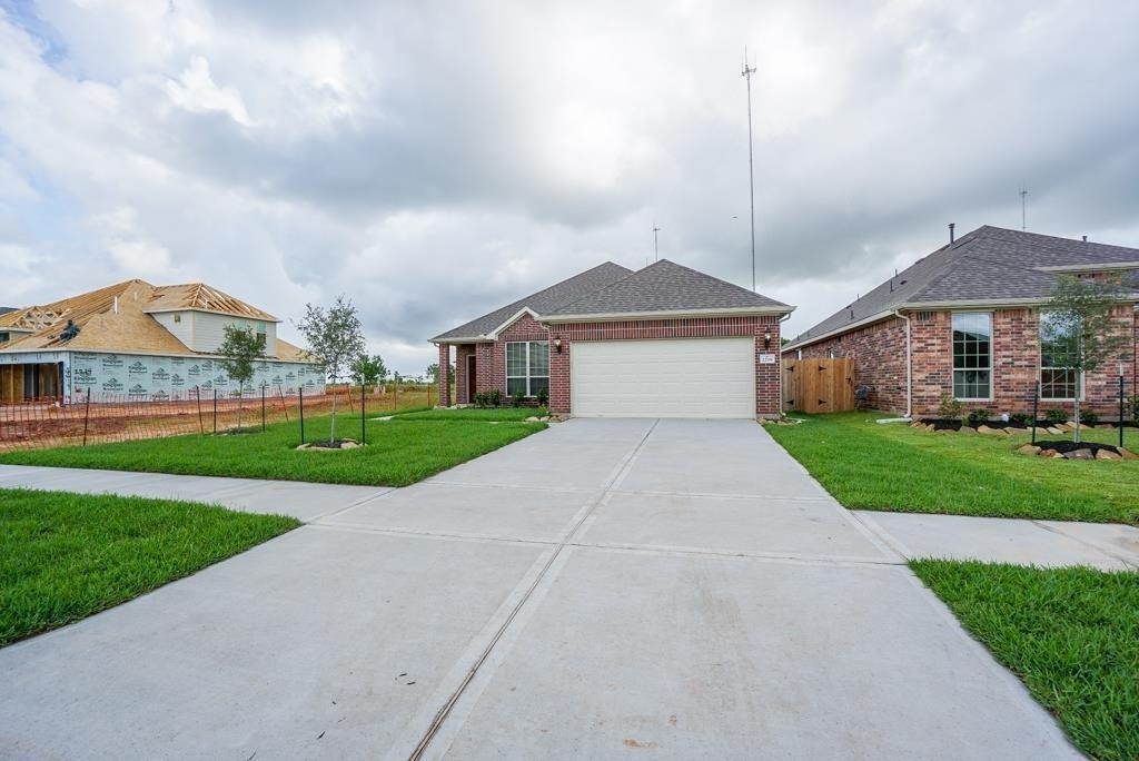 2206 Argos Drive - Photo 3