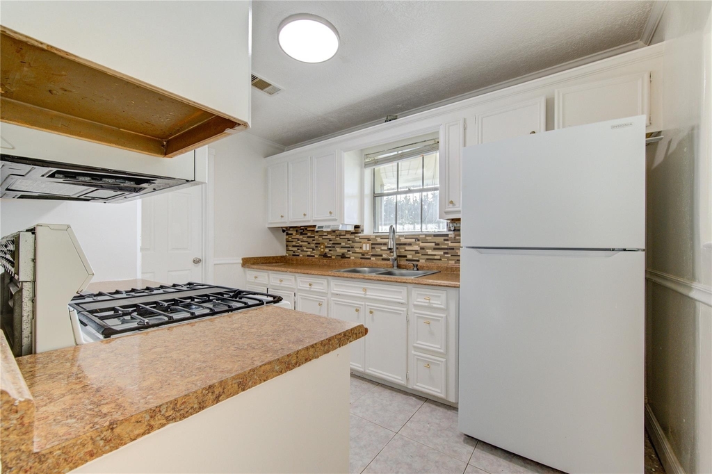 14238 Old Humble Road - Photo 31