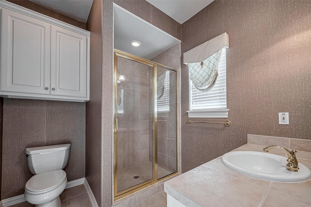 14010 Barnhart Boulevard - Photo 41