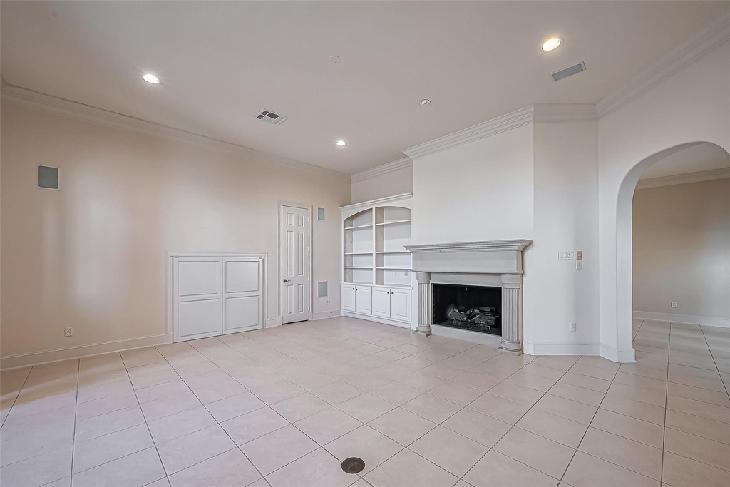 14010 Barnhart Boulevard - Photo 11