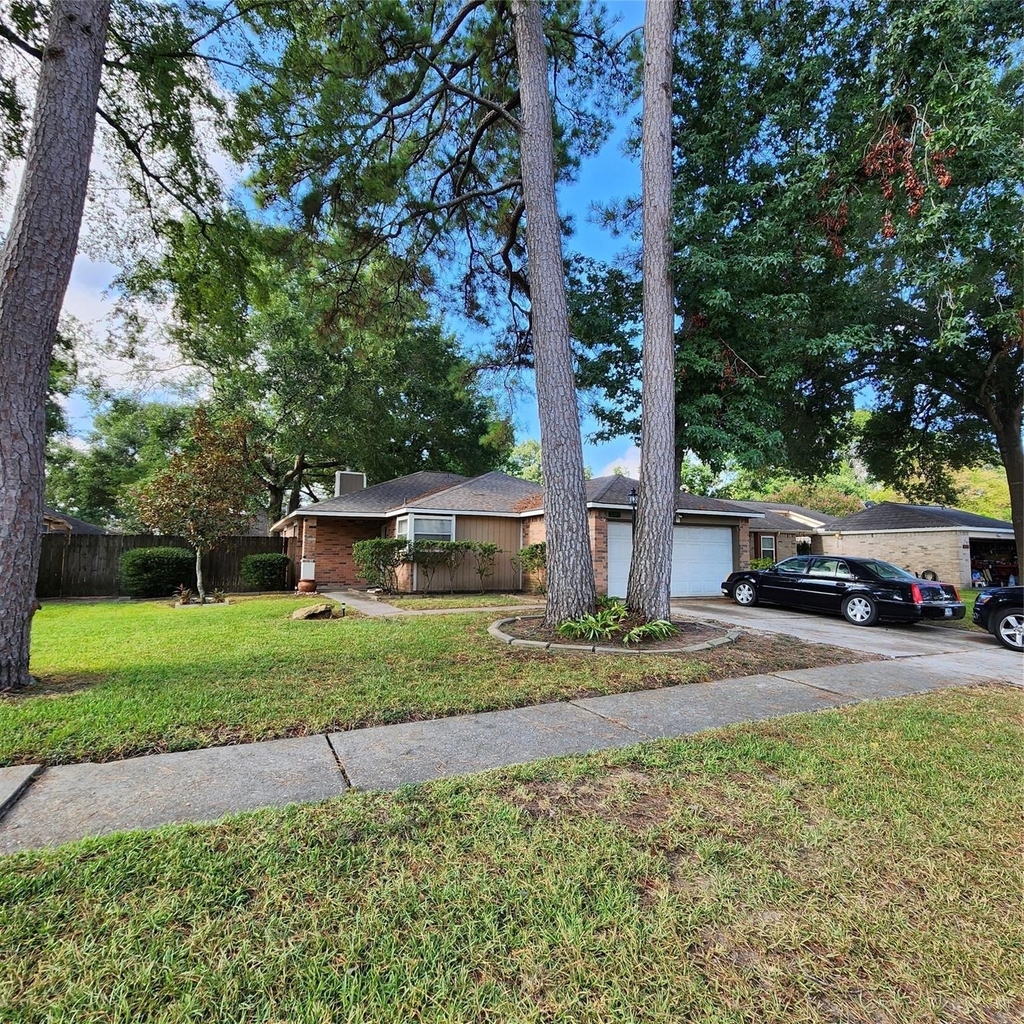 6938 Foxbrook Drive - Photo 1