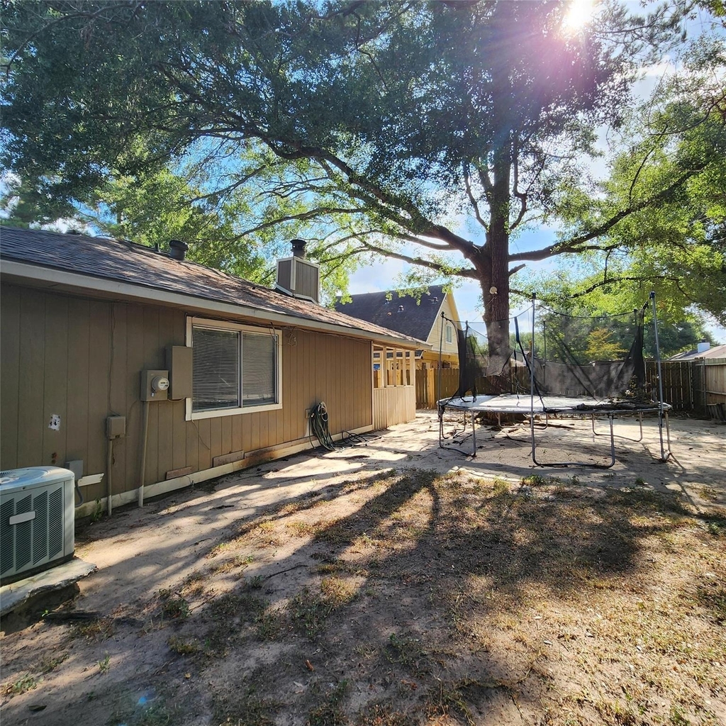 6938 Foxbrook Drive - Photo 14