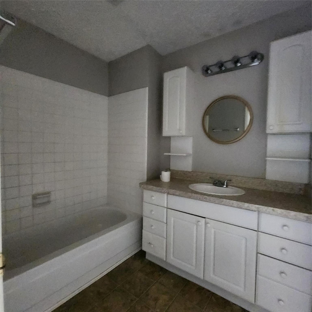 6938 Foxbrook Drive - Photo 9
