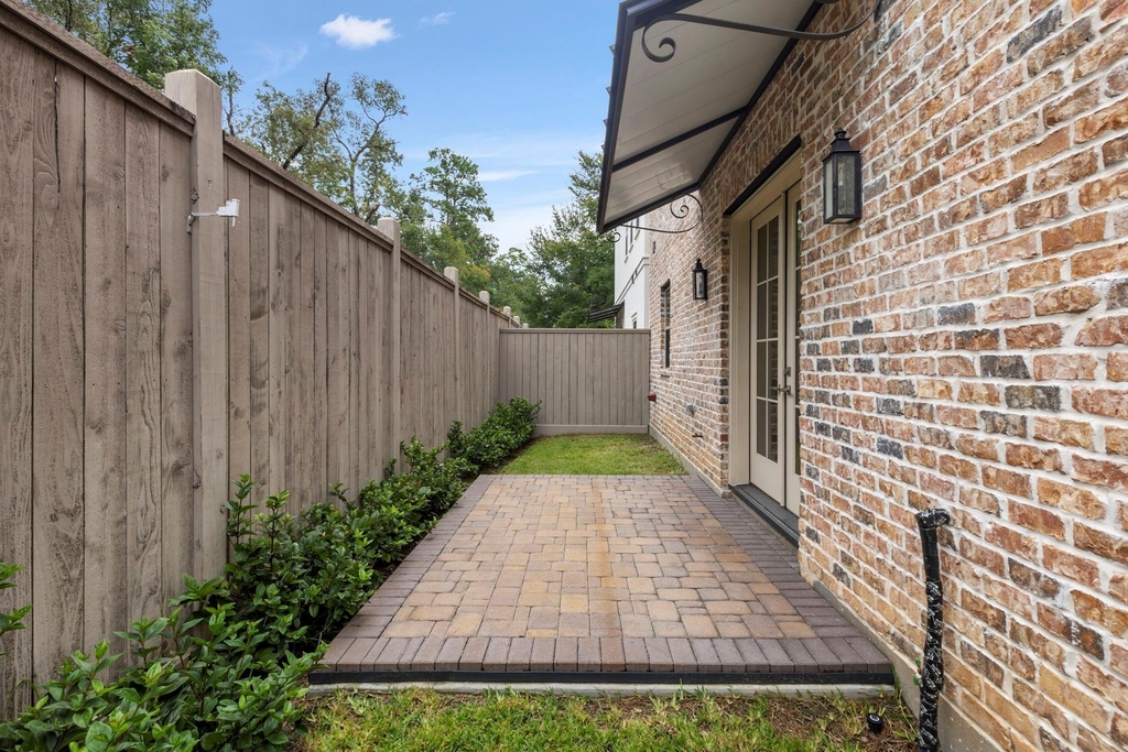 106 Cinder Berry Street - Photo 4