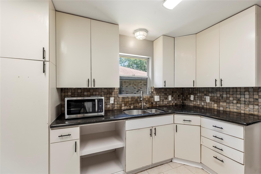 4014 Mona Lee Lane - Photo 10