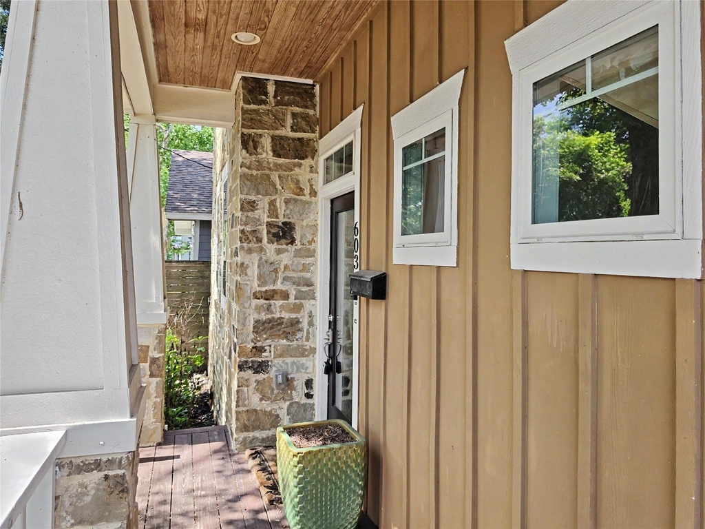 603 Archer Street - Photo 3