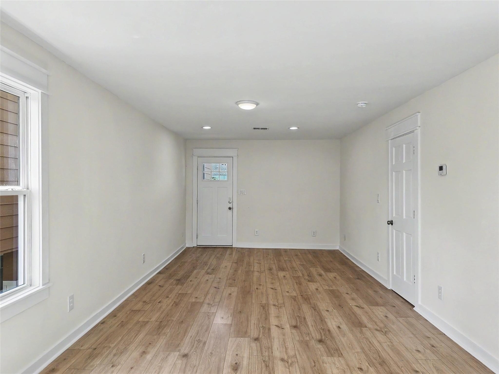 603 Archer Street - Photo 32