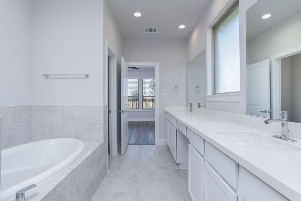 7603 Coral Lake Drive - Photo 18