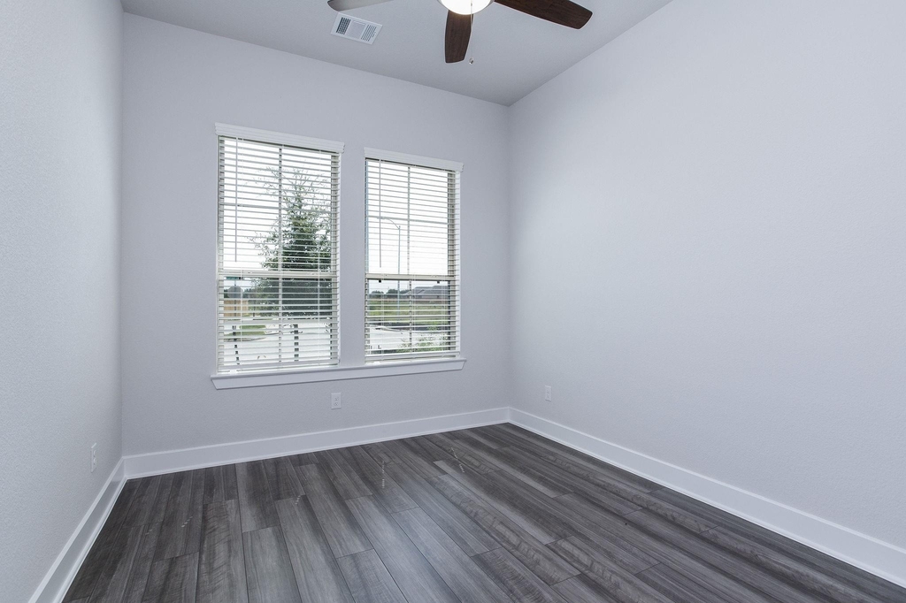 7603 Coral Lake Drive - Photo 28