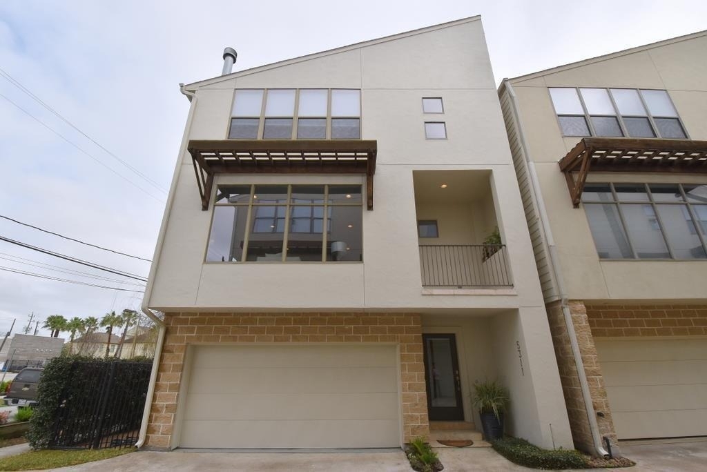 5311 Lillian - Photo 0