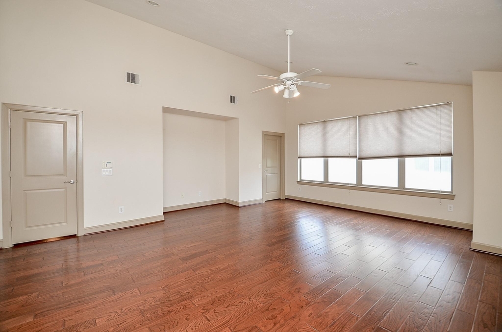 5311 Lillian - Photo 16