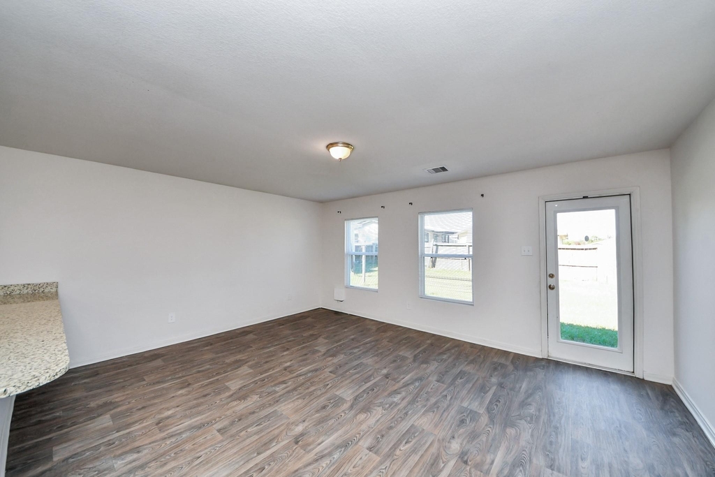 164 Goldenrod - Photo 15