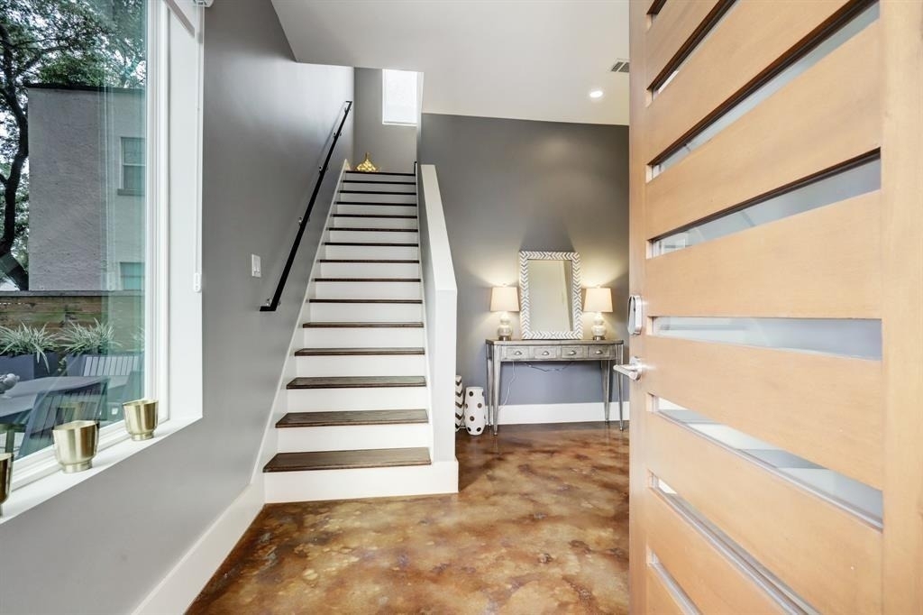 1512 Yale Street - Photo 4