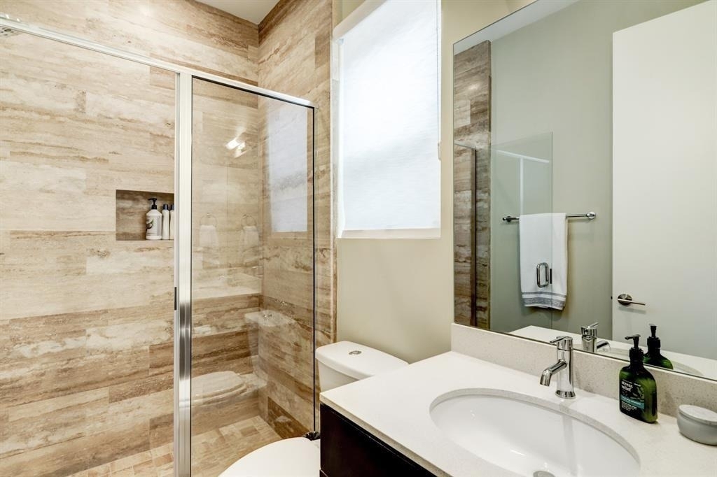 1512 Yale Street - Photo 6