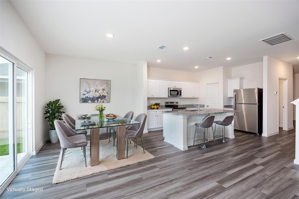 31114 Gayle Prairie Oaks Street - Photo 16