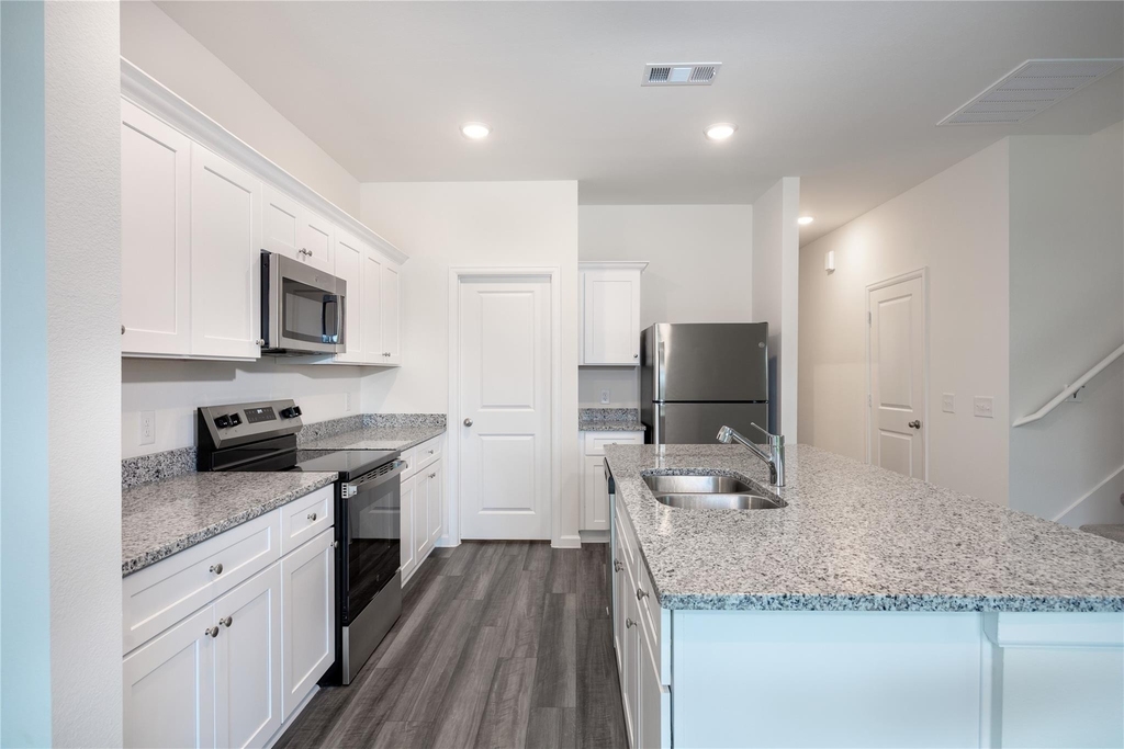 31114 Gayle Prairie Oaks Street - Photo 9
