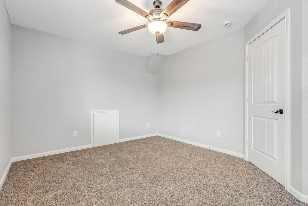 146 Black Swan Place - Photo 26