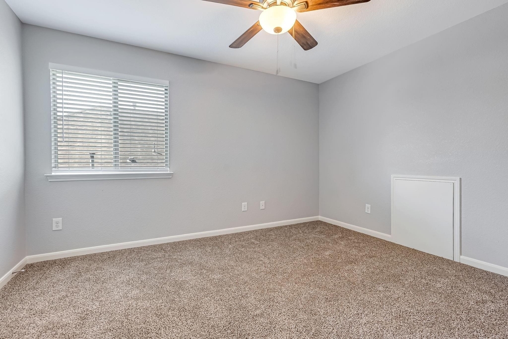 146 Black Swan Place - Photo 25