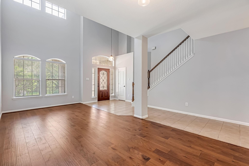 146 Black Swan Place - Photo 3