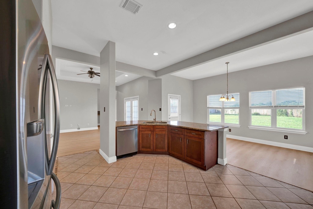 5395 Kyla Circle - Photo 7