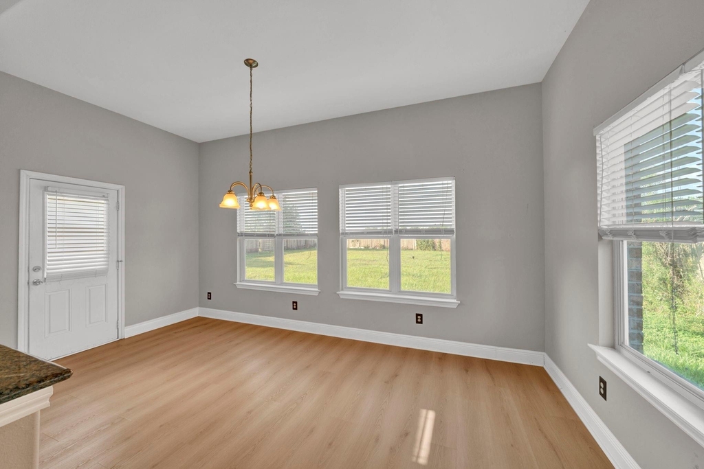 5395 Kyla Circle - Photo 9
