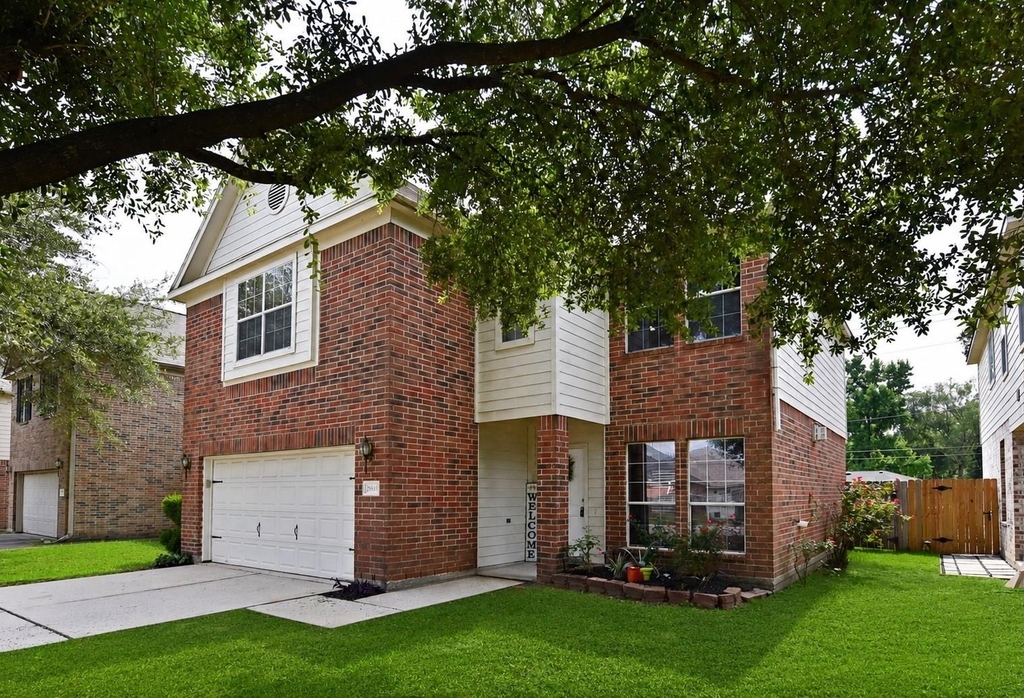 29631 Turnbury Village Drive - Photo 1