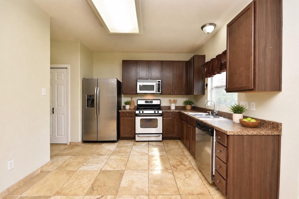 29631 Turnbury Village Drive - Photo 10