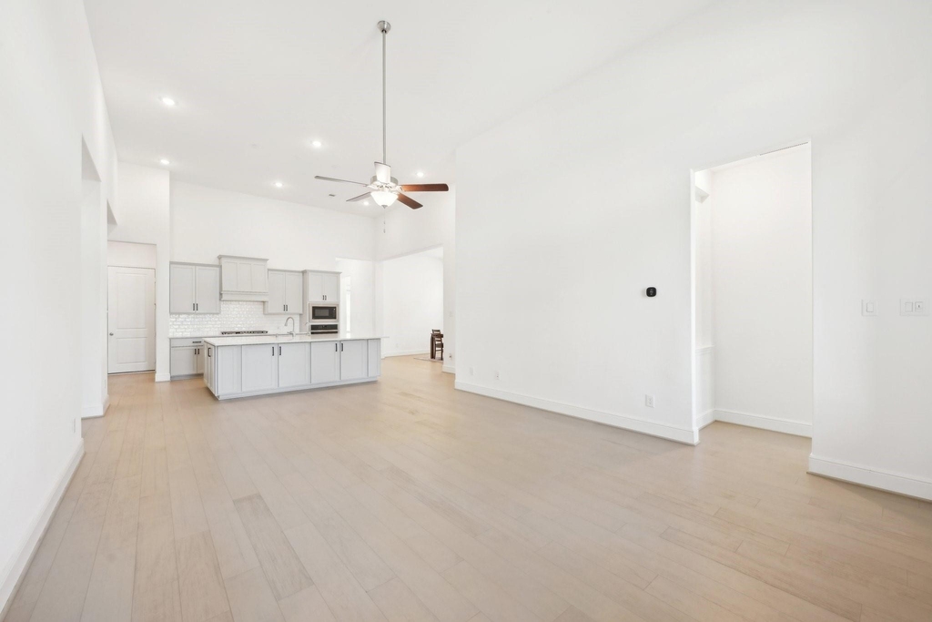 5019 Pomegranate Path - Photo 5