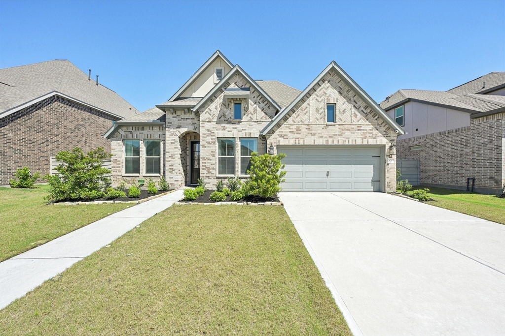 5019 Pomegranate Path - Photo 0