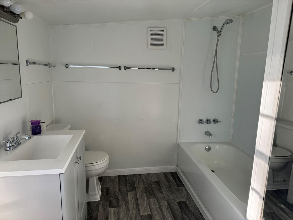 406 S 7th Street - Photo 1