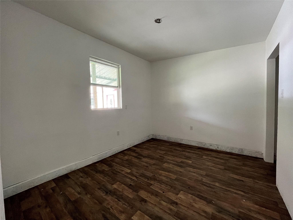5104 39th Street - Photo 1