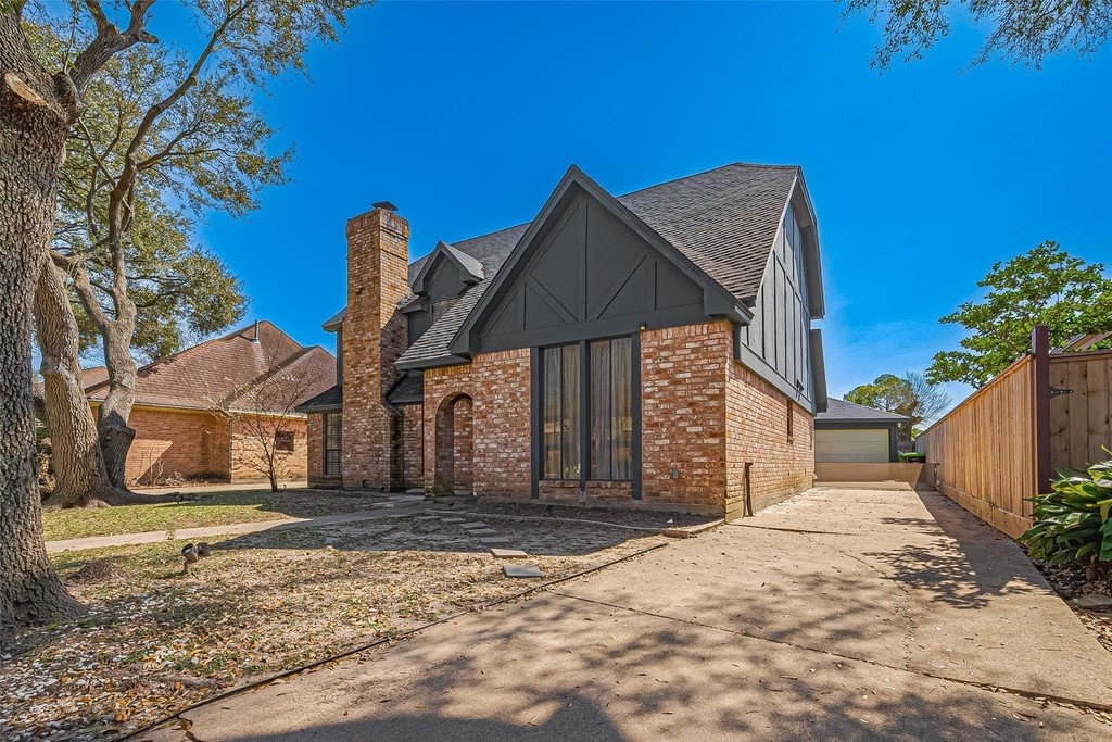 15211 Camino Del Sol Drive - Photo 1
