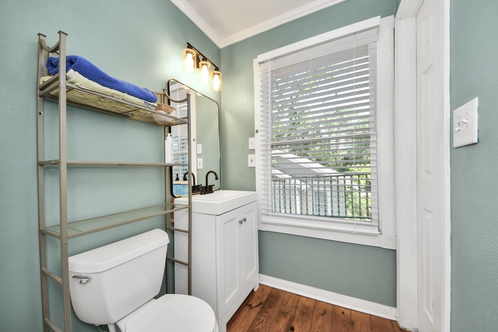 916 W Cottage Street - Photo 30